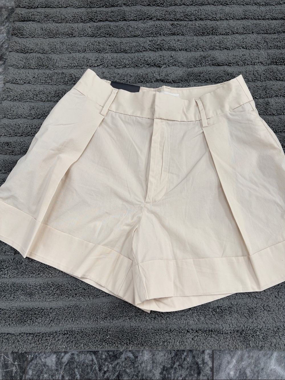 Banana Republic Poplin Cuffed Women's Shorts